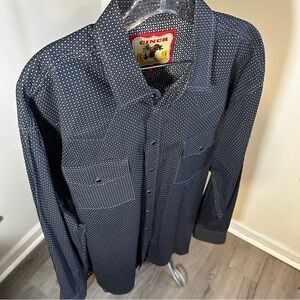 Cinch Men’s Large Black Snap Long Sleeve Shirt